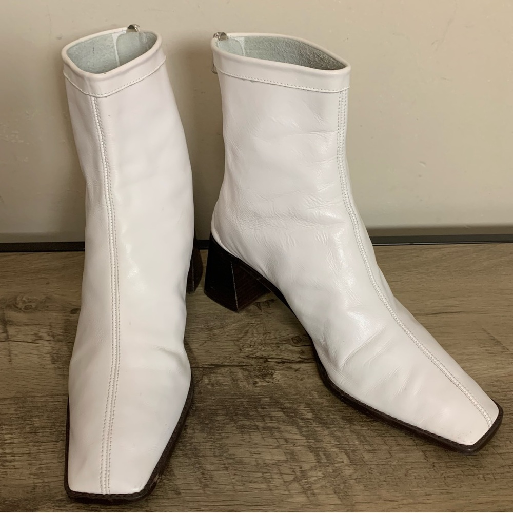 Women's ASOS White LEATHER Square Toe ZIPPER Back BLOCK HEEL Ankle BOOTS Booties